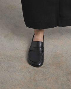 Drew Loafer, Black Drew Loafer dear-frances 